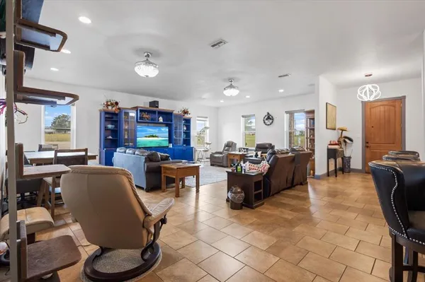 $699,000 | 15515 County Road, Tyler, TX 75702