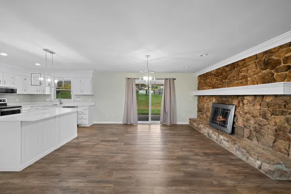 $600,000 | 41 Last Raid Lane, Churchville, VA 24421