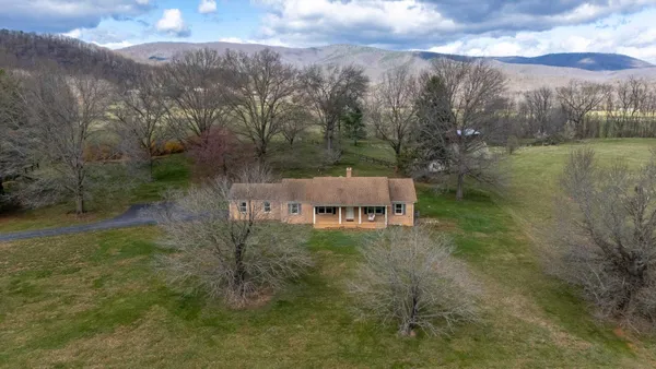 $600,000 | 41 Last Raid Lane, Churchville, VA 24421