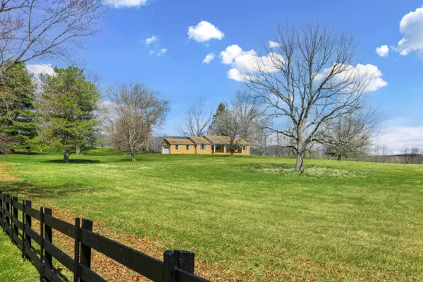 $600,000 | 41 Last Raid Lane, Churchville, VA 24421