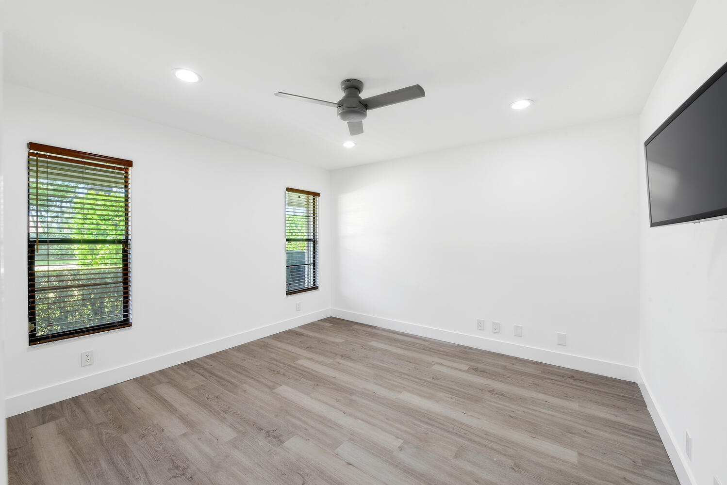 3185 St James Drive Boca Raton, FL 33434 - Photo 25 of 41 29.Bedroom#5
