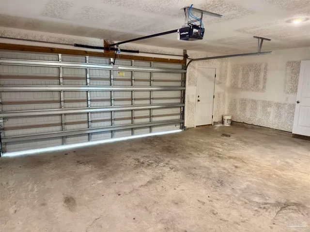 $1,635 | 5065 Peach Drive, Pace, FL 32571