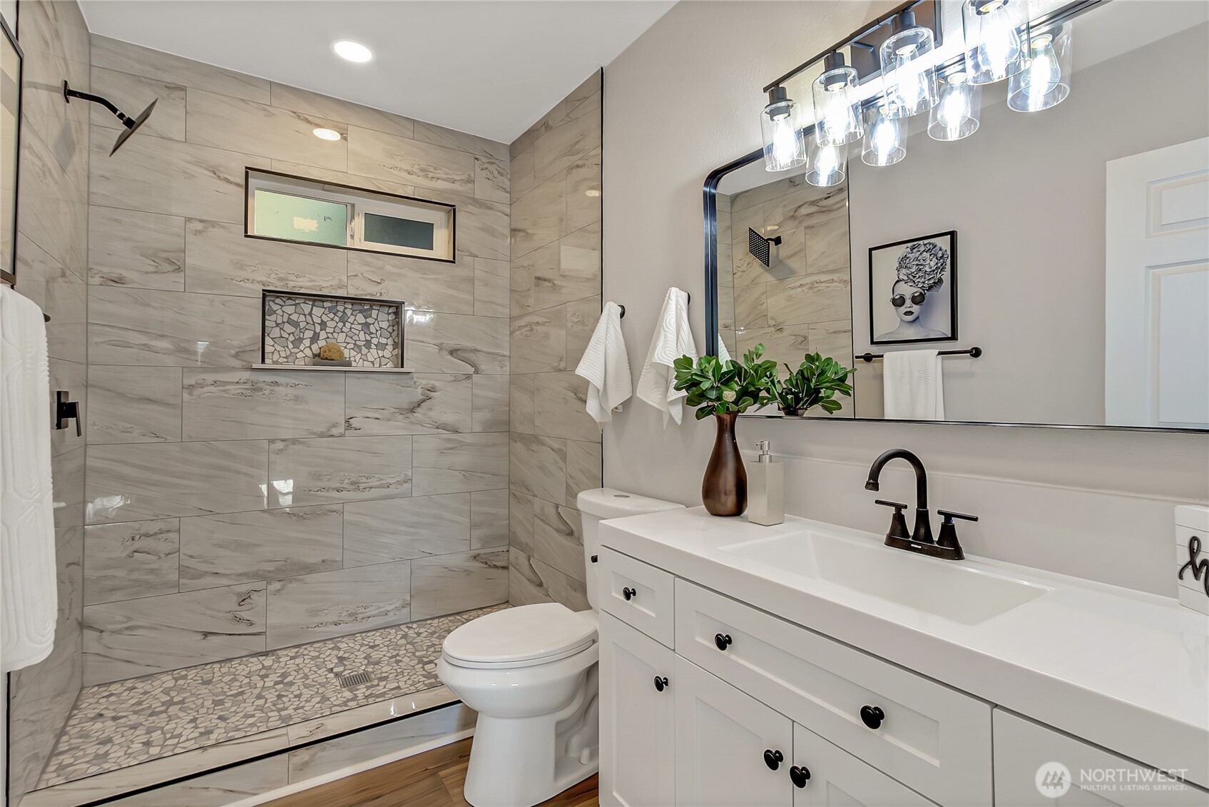 2411 Queets Avenue Hoquiam, WA 98550 - Photo 12 of 28