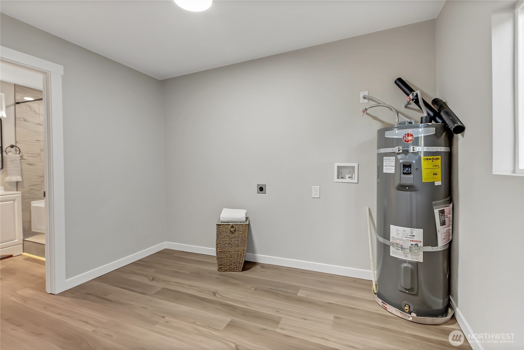 2411 Queets Avenue Hoquiam, WA 98550 - Photo 14 of 28