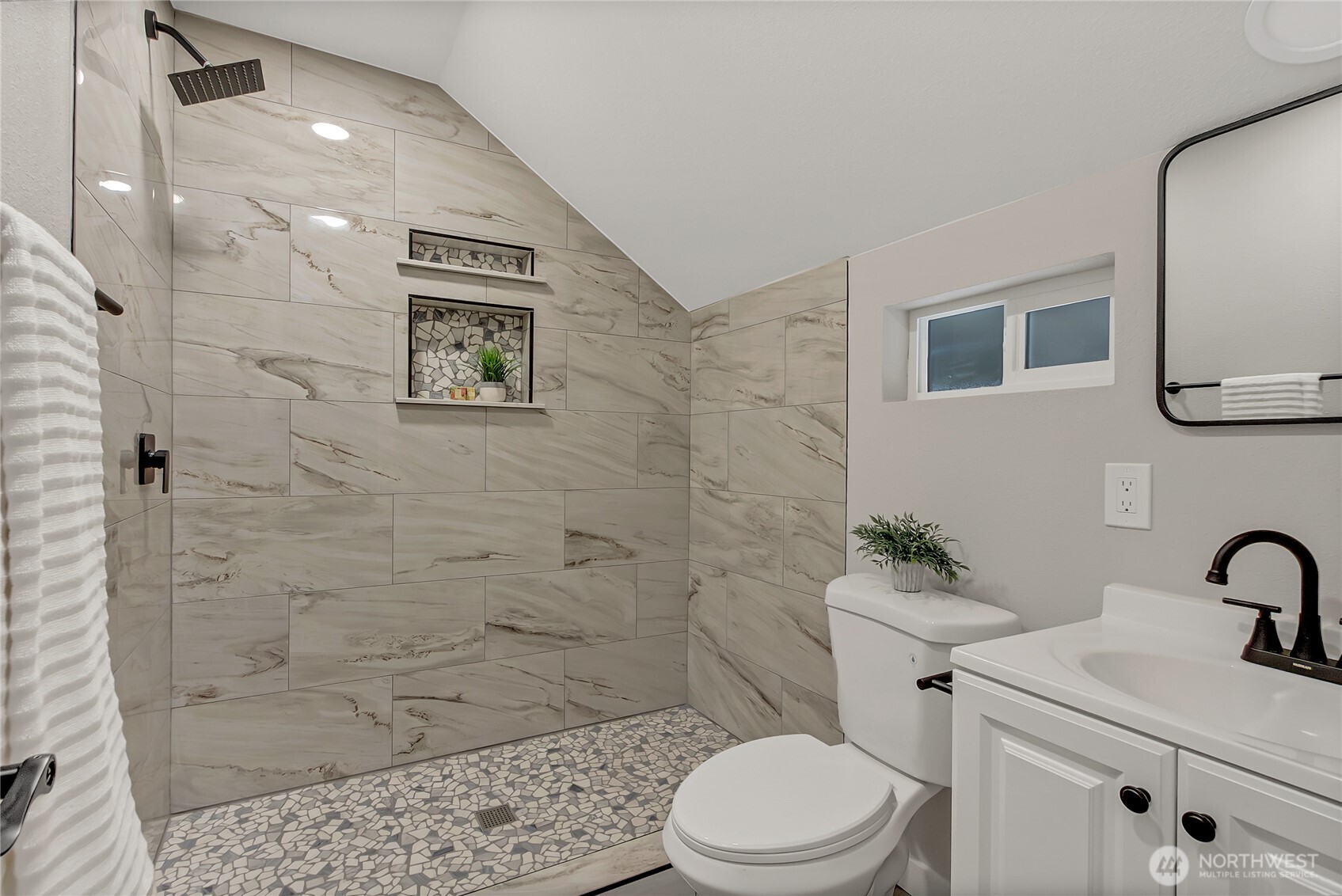 2411 Queets Avenue Hoquiam, WA 98550 - Photo 23 of 28