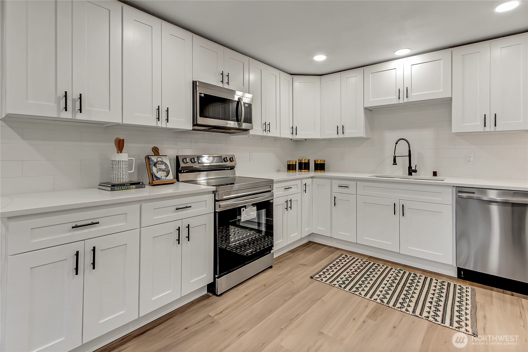 2411 Queets Avenue Hoquiam, WA 98550 - Photo 8 of 28