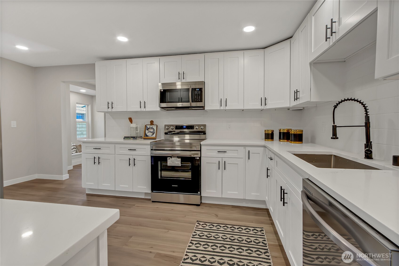 2411 Queets Avenue Hoquiam, WA 98550 - Photo 9 of 28