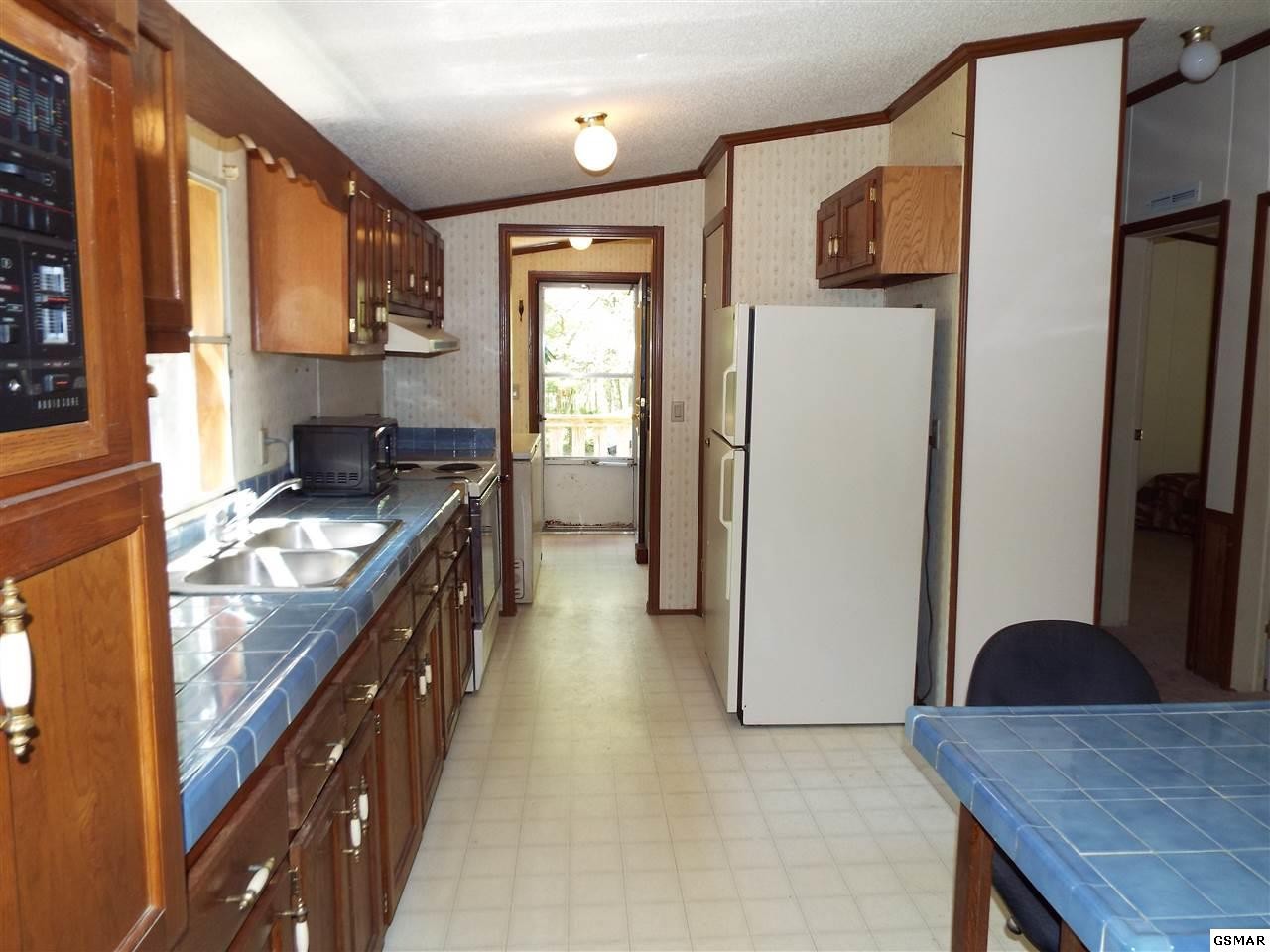 335 Thompson Way Cosby, TN 37722 - Photo 9 of 36 Gallery Image 9