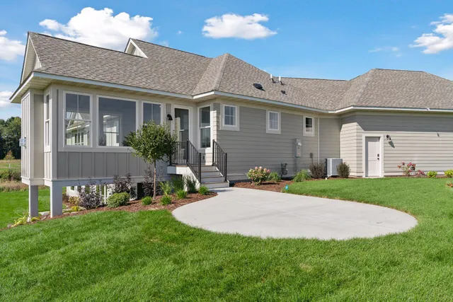 $1,299,900 | 4733 Ogden Trail Lane North, Stillwater, MN 55082