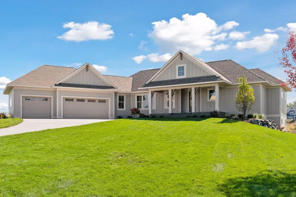 $1,299,900 | 4733 Ogden Trail Lane North, Stillwater, MN 55082