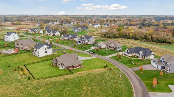 $1,299,900 | 4733 Ogden Trail Lane North, Stillwater, MN 55082