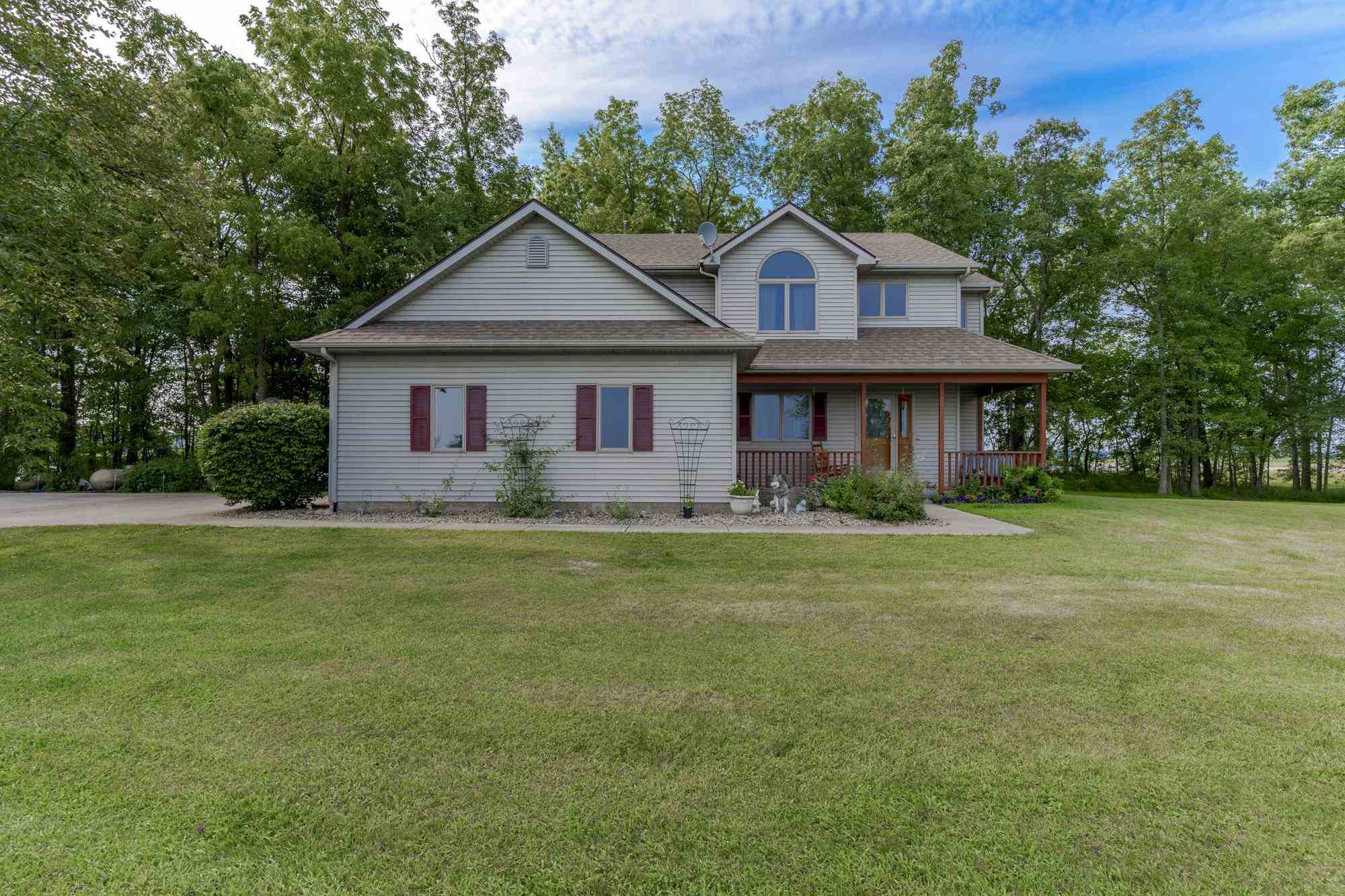 19636 Hoagland Road Monroeville, IN 46773 - Photo 1 of 36