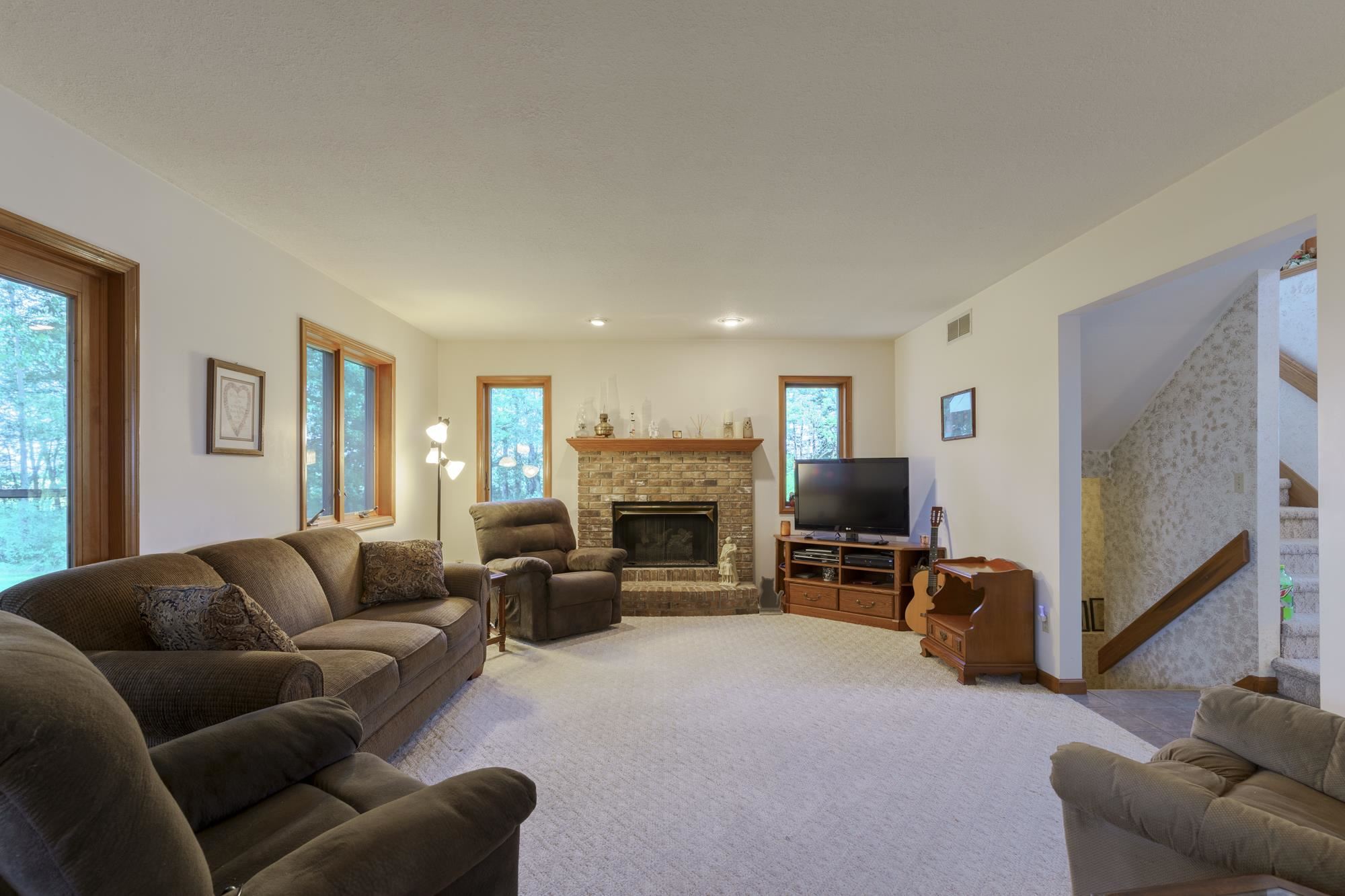 19636 Hoagland Road Monroeville, IN 46773 - Photo 5 of 36