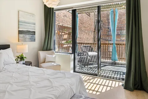 $675,000 | 1445 North Wells Street, Unit 2, Chicago, IL 60610