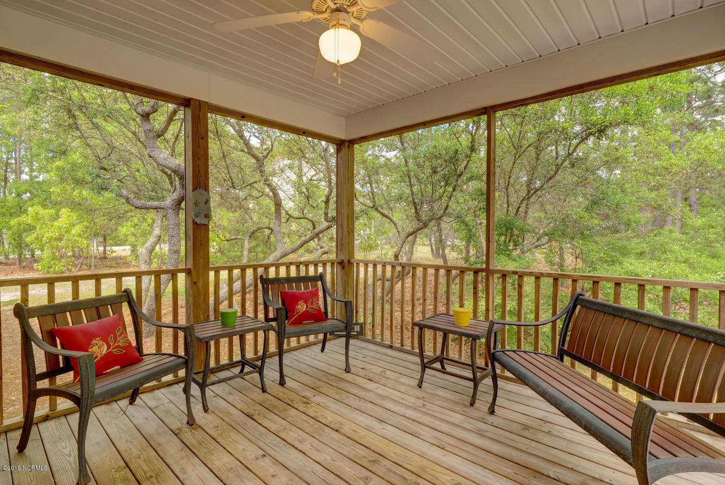 601 Barber Road Southport, NC 28461 - Photo 22 of 30 Screened-in Porch