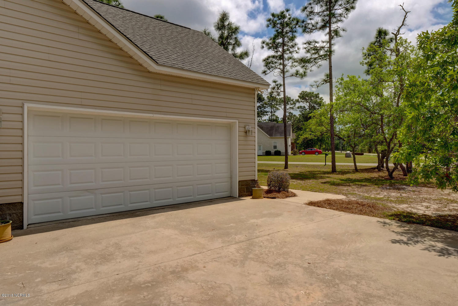 601 Barber Road Southport, NC 28461 - Photo 30 of 30 2 Car Garage
