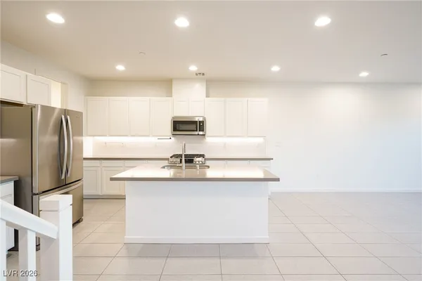 $3,200 | 1153 Notch Peak Street, Unit 103, Las Vegas, NV 89135