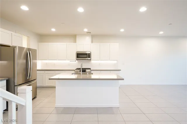 $3,200 | 1153 Notch Peak Street, Unit 103, Las Vegas, NV 89135