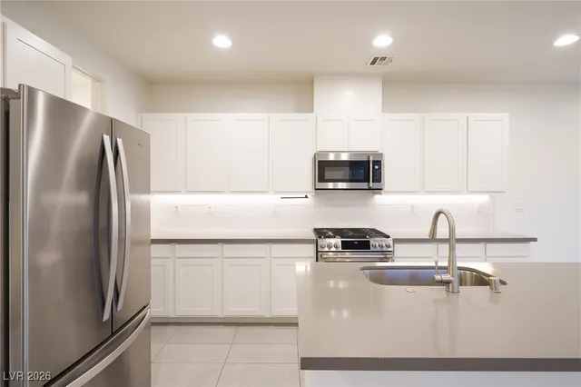 $3,200 | 1153 Notch Peak Street, Unit 103, Las Vegas, NV 89135