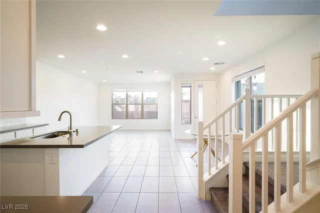 $3,200 | 1153 Notch Peak Street, Unit 103, Las Vegas, NV 89135