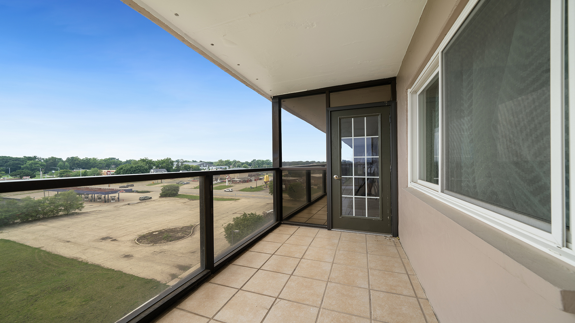 1133 North 7th Street, Unit 704 Rochelle, IL 61068 - Photo 8 of 31 a view of a balcony