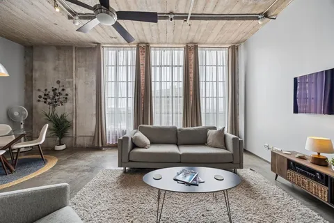 $295,000 | 1122 Jackson Street, Unit 606, Dallas, TX 75202