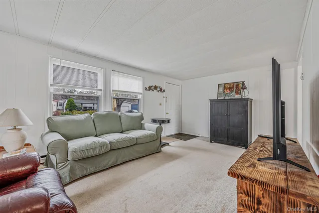 $138,000 | 22 Lime Tree Drive, Manorville, NY 11949