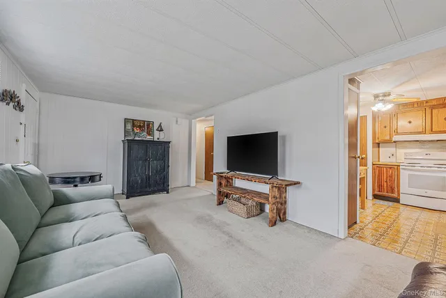 $138,000 | 22 Lime Tree Drive, Manorville, NY 11949