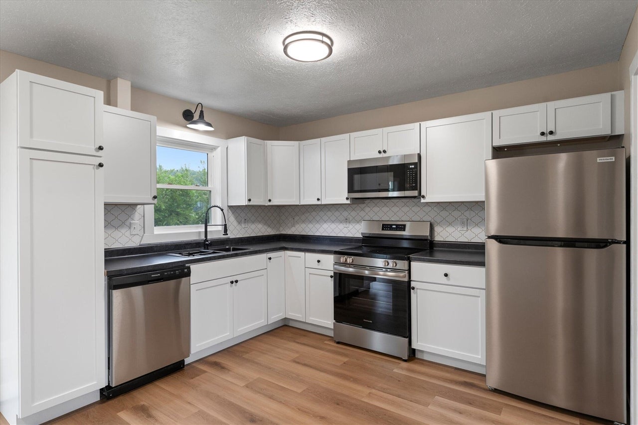 69300 Kessington Road Union, MI 49130 - Photo 3 of 42 Gallery Image 3