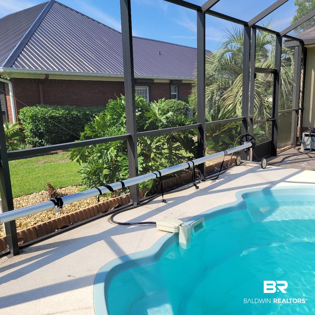 9185 Lakeview Drive Foley, AL 36535 - Photo 13 of 49 ROLL OUT POOL COVER