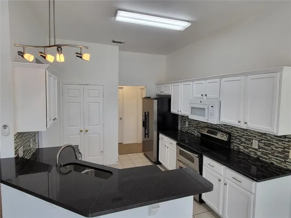 $2,150 | 4909 Lake Nocona Drive, Corpus Christi, TX 78413