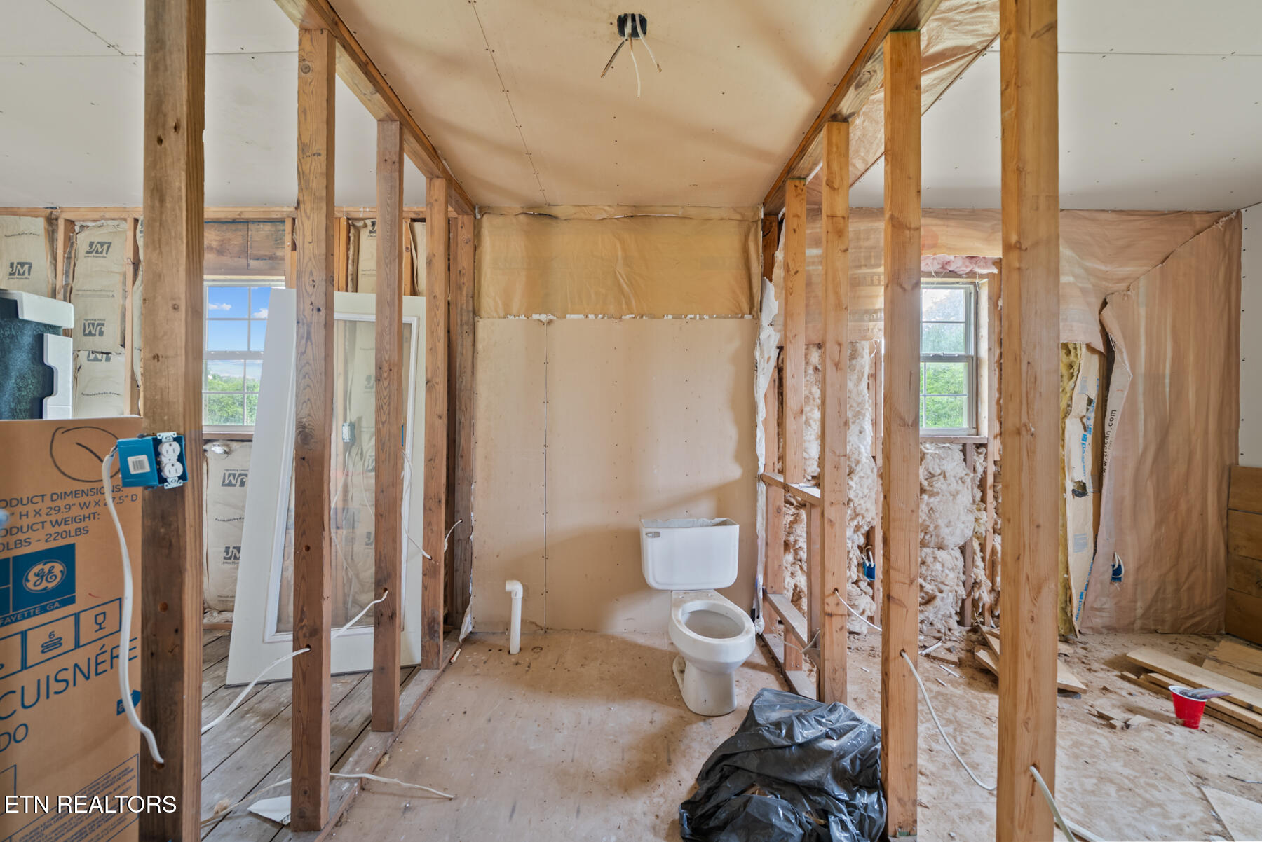 8466 Shut In Gap Road Spring City, TN 37381 - Photo 30 of 43 Detached Garage