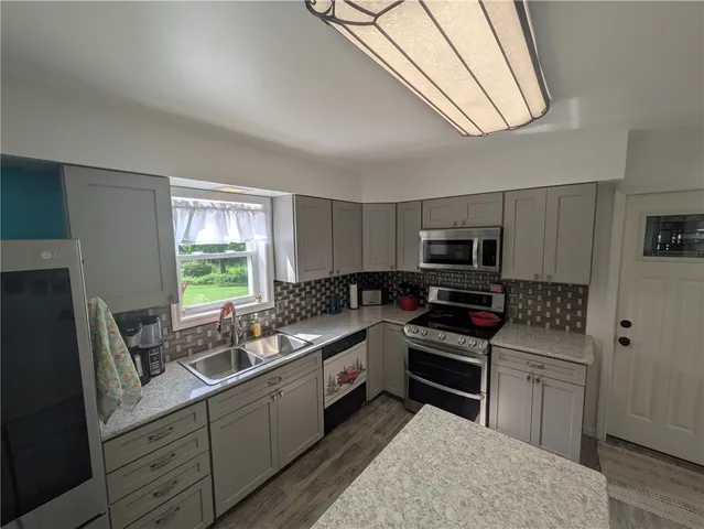 $299,900 | 1525 South Avenue, Lewis Run, PA 16738