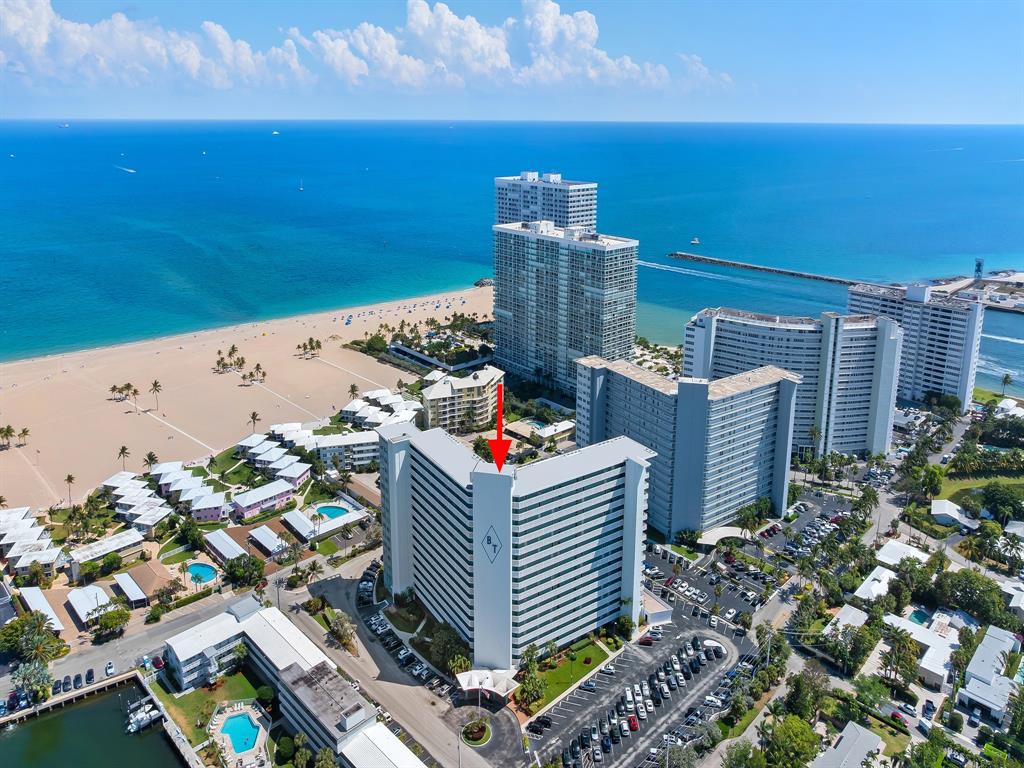1900 South Ocean Drive, Unit 210 Fort Lauderdale, FL 33316 - Photo 19 of 31 a balcony with an outdoor space