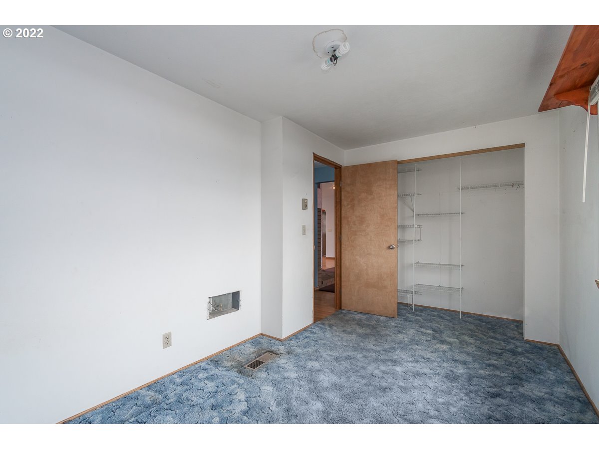 809 Toliver Road Molalla, OR 97038 - Photo 14 of 17
