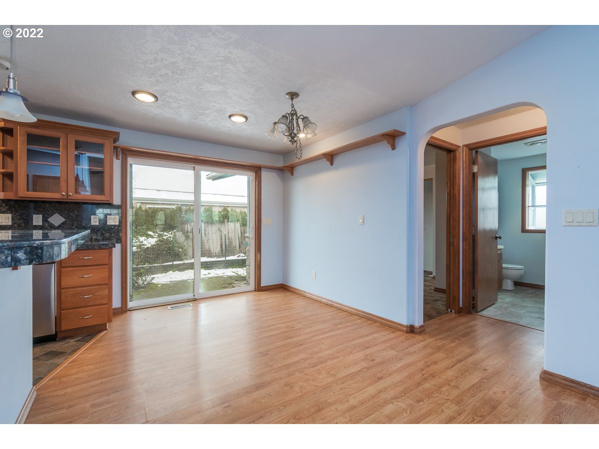 809 Toliver Road Molalla, OR 97038 - Photo 5 of 17
