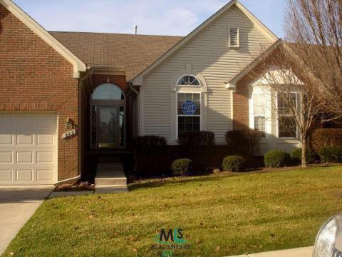 929 Churchill Circle Rochester, MI 48307 - Photo 1 of 12 31020802.JPG