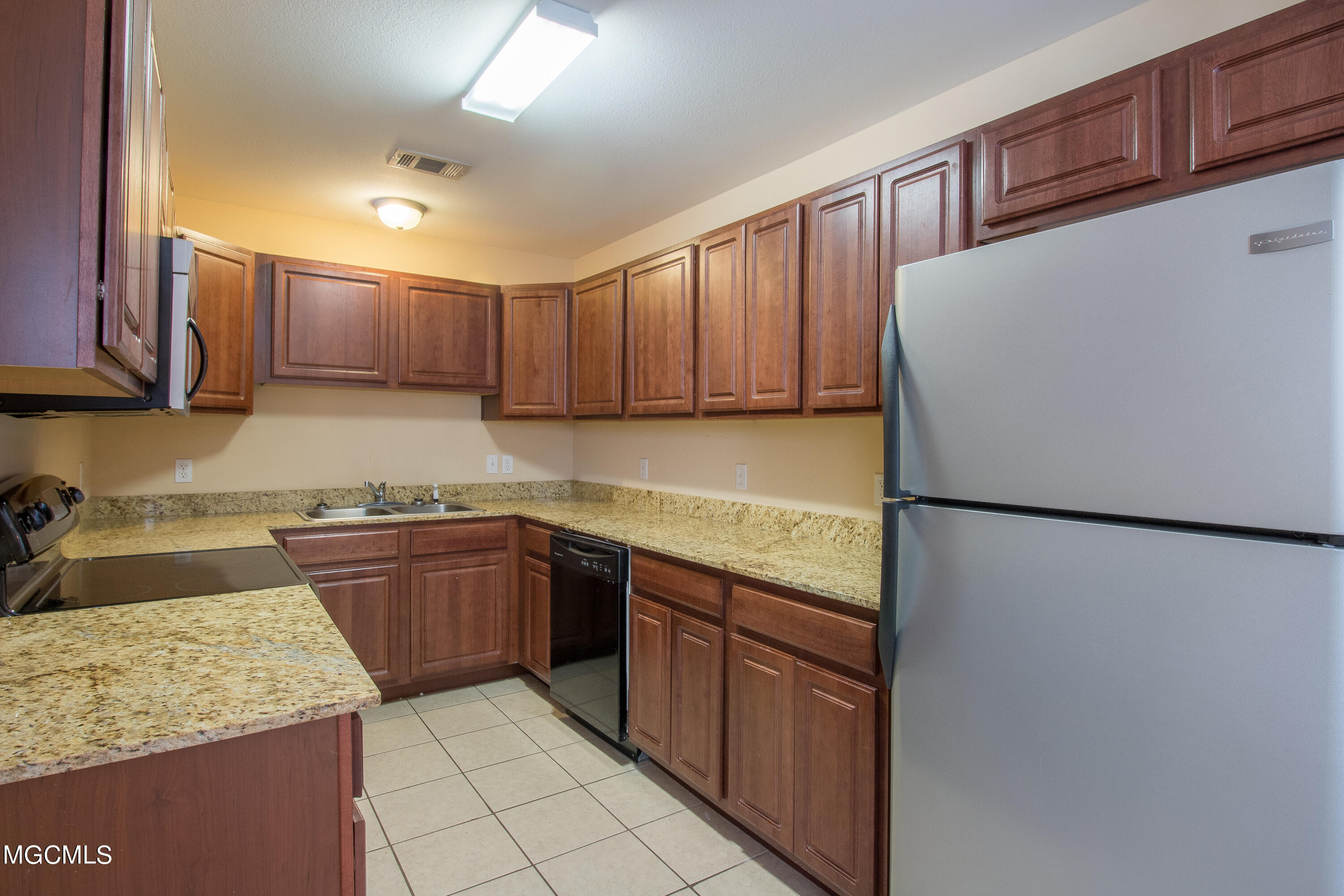 485 Tegarden Road Gulfport, MS 39507 - Photo 2 of 12 485 Teagarden Road-101