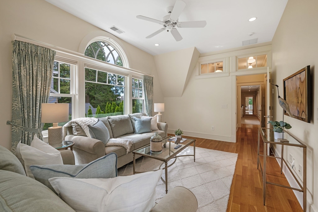 20 Elmwood Road Marblehead, MA 01945 - Photo 35 of 38