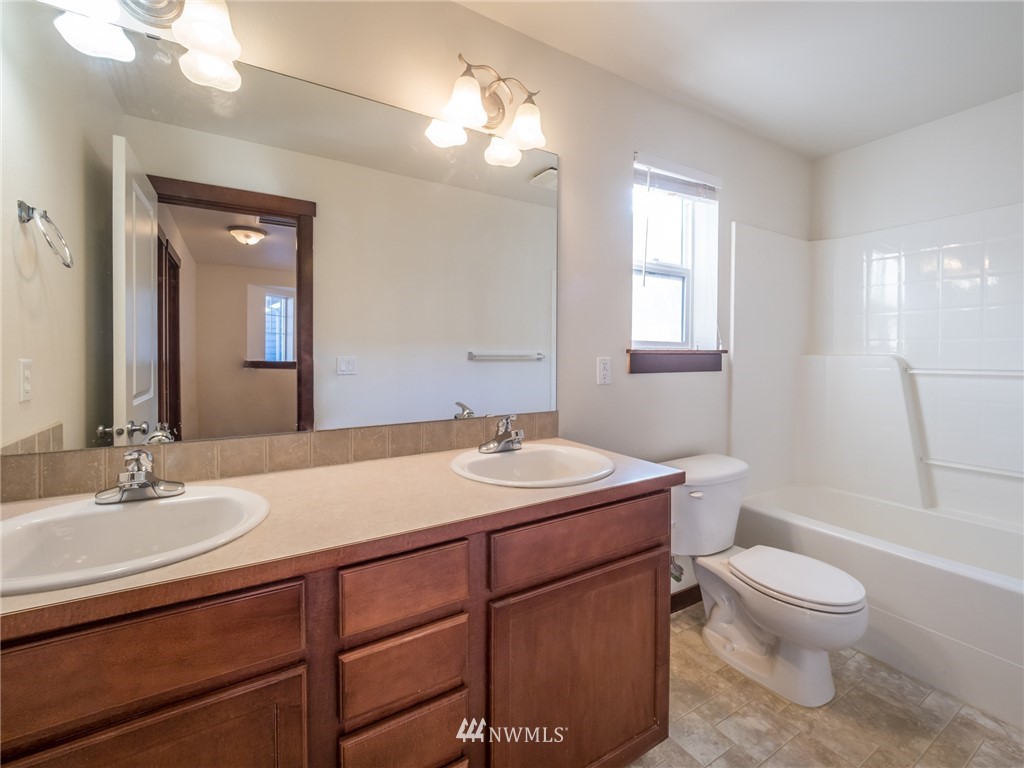 17324 13th Avenue Southeast, Unit 12W Bothell, WA 98012 - Photo 18 of 22 Gallery Image 18