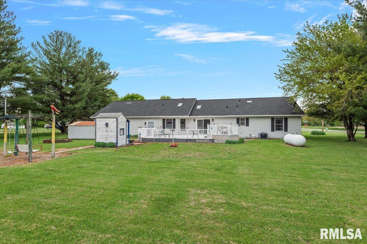 11476 Timber View Lane Athens, IL 62613 - Photo 35 of 41 Gallery Image 35
