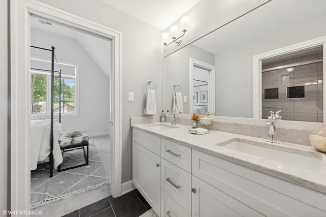 $1,450,000 | 1036 South Ashland Avenue, La Grange, IL 60525