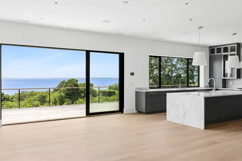 $14,495,000 | 15 North Neck Lane, Montauk, NY 11954