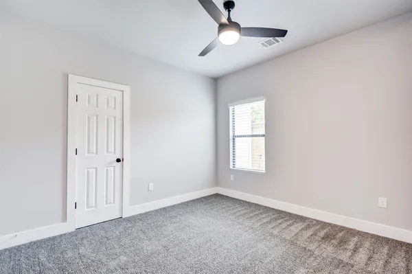 $2,100 | 6731 New York Street, Houston, TX 77021