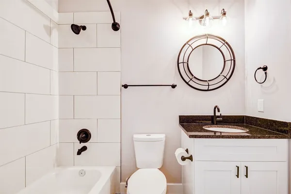 $2,100 | 6731 New York Street, Houston, TX 77021