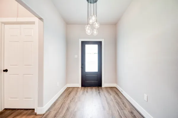 $2,100 | 6731 New York Street, Houston, TX 77021