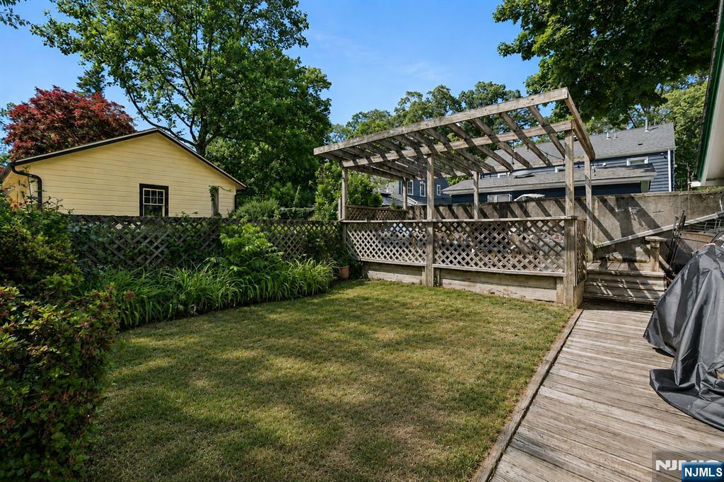 26 Howe Avenue, Unit 2 Montclair, NJ 07042 - Photo 22 of 23