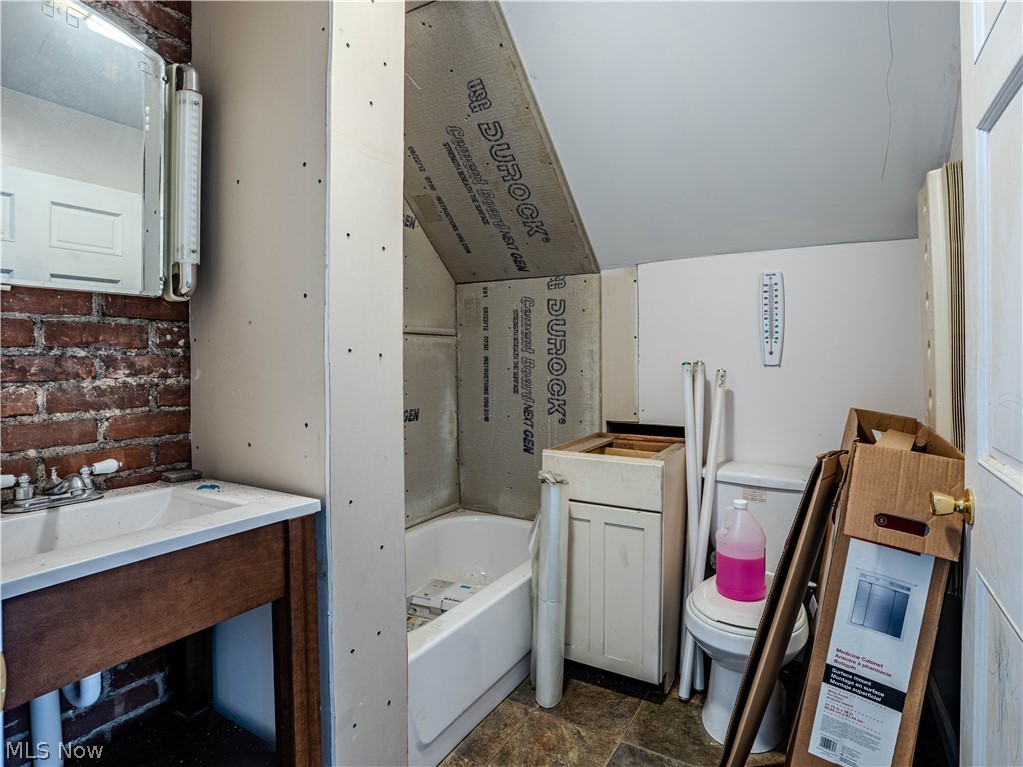 10105 Baltic Road Cleveland, OH 44102 - Photo 39 of 50 Gallery Image 39