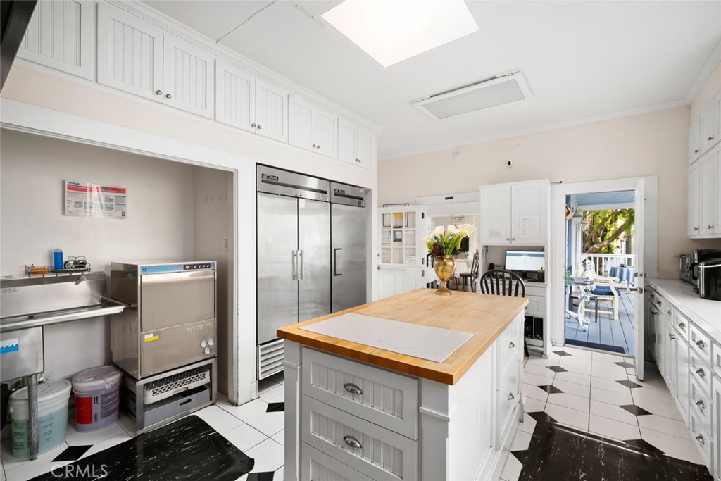 2476 Main Street Cambria, CA 93428 - Photo 13 of 75