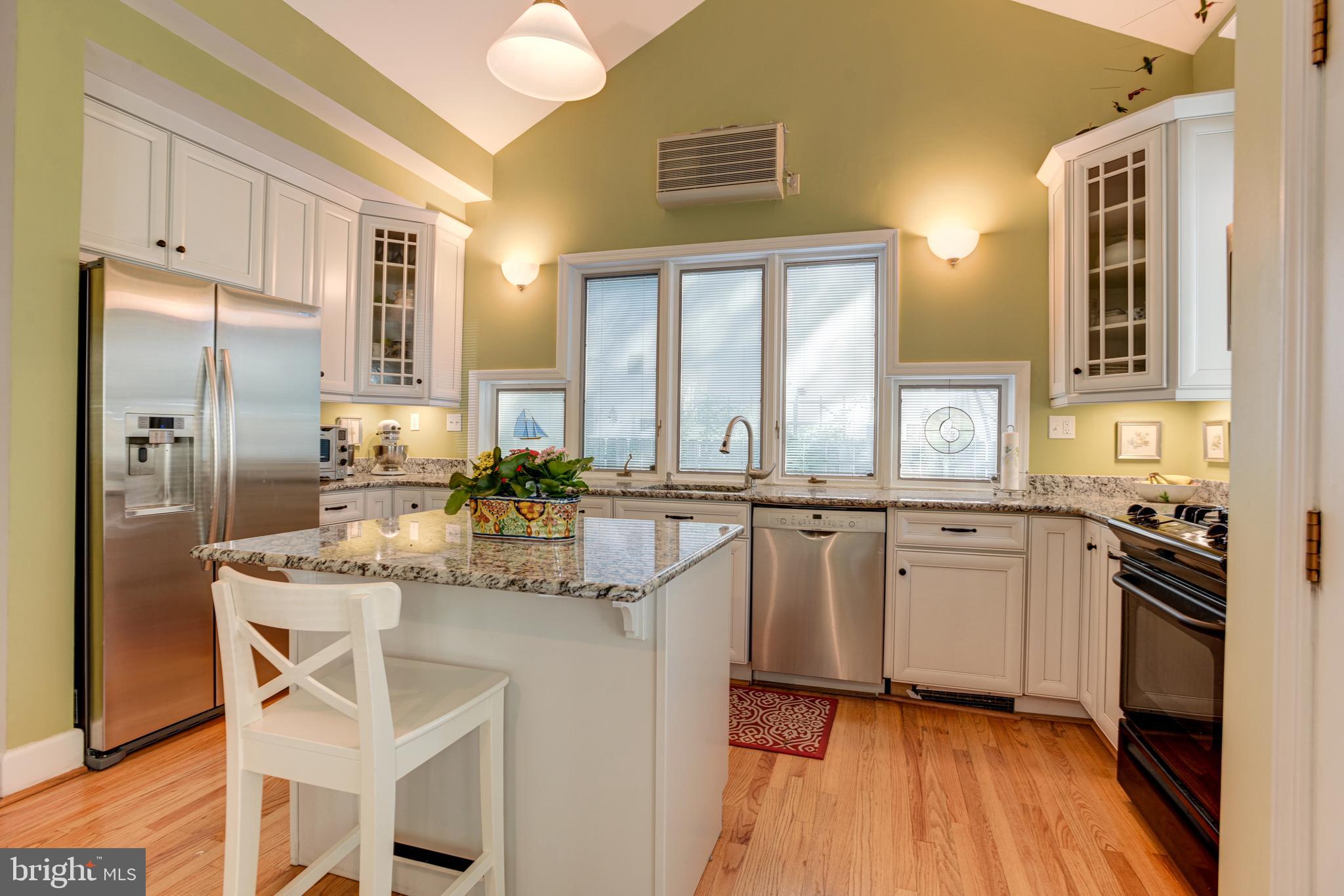 120 Hawthorn Road Baltimore, MD 21210 - Photo 7 of 68